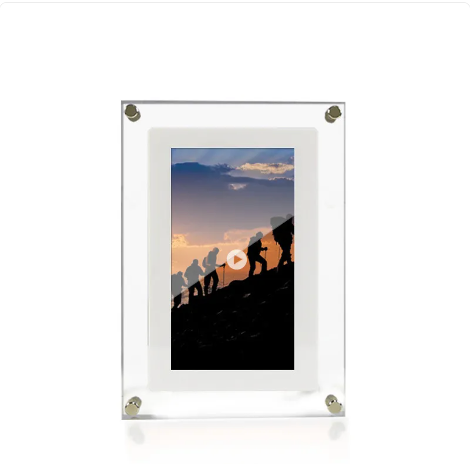 Digital Photo Frame with Video Playback