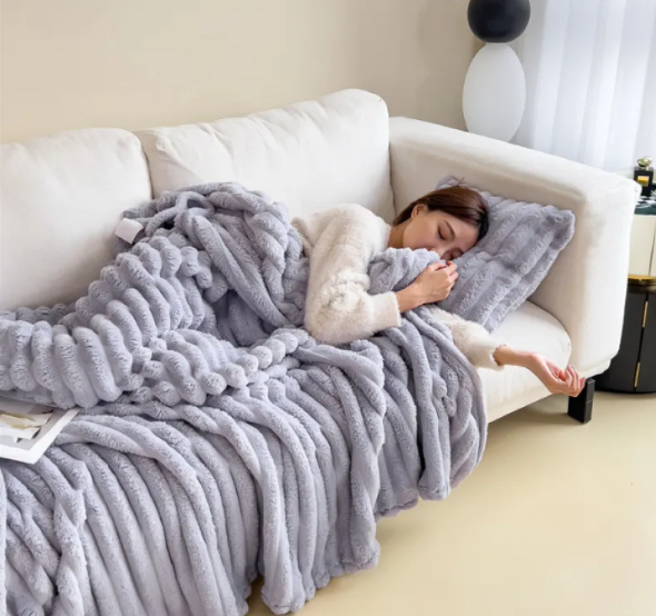 Bubble Velvet Throw Blanket