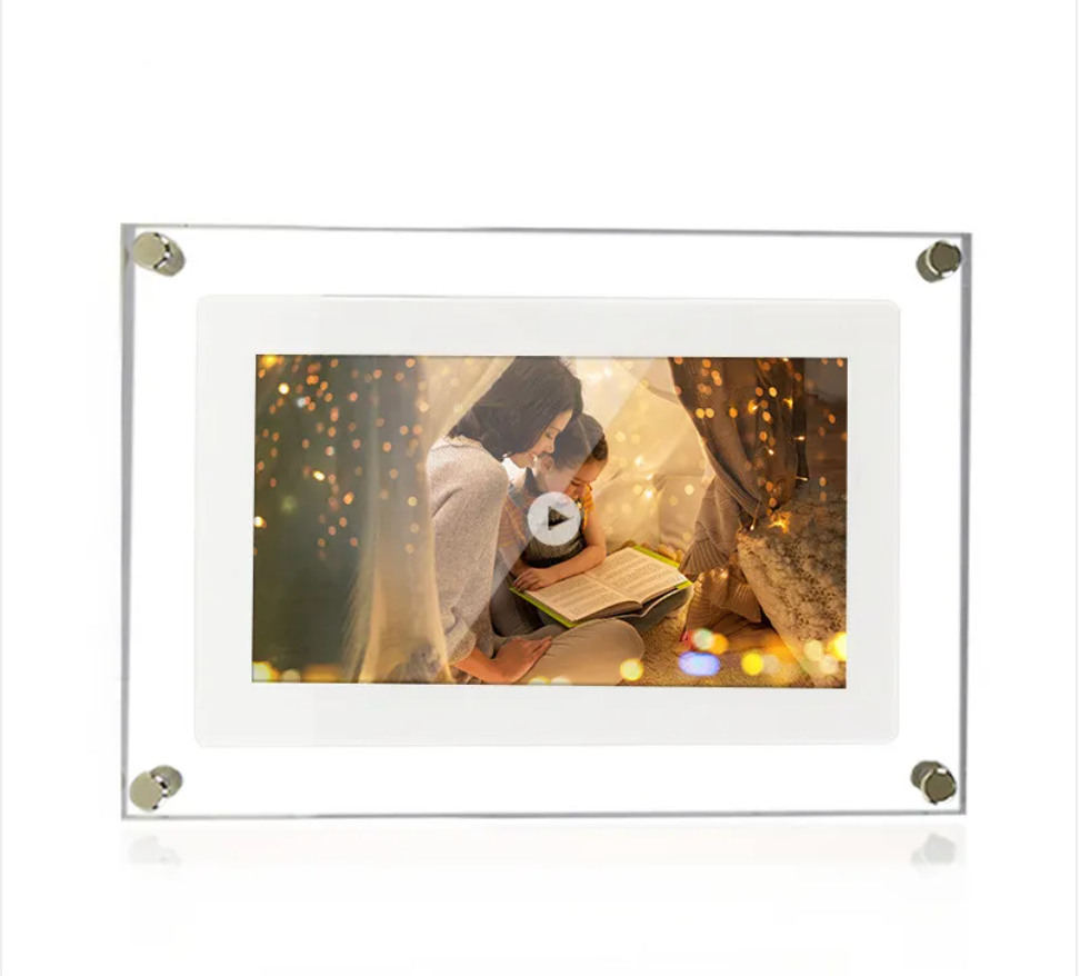 Digital Photo Frame with Video Playback